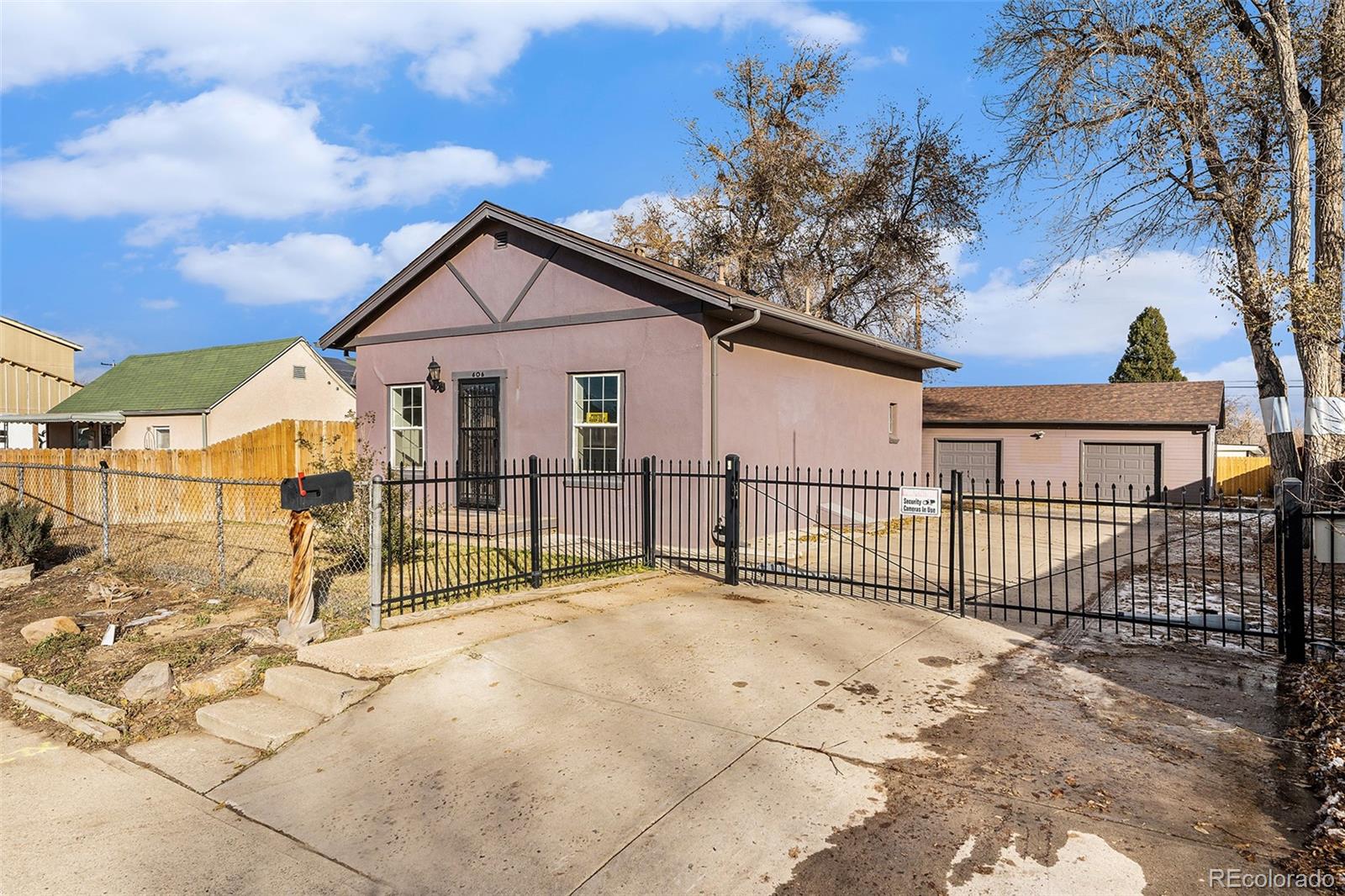 606 South Raleigh Street Denver, CO 80219 - Photo 3 of 17 Gallery Image 3