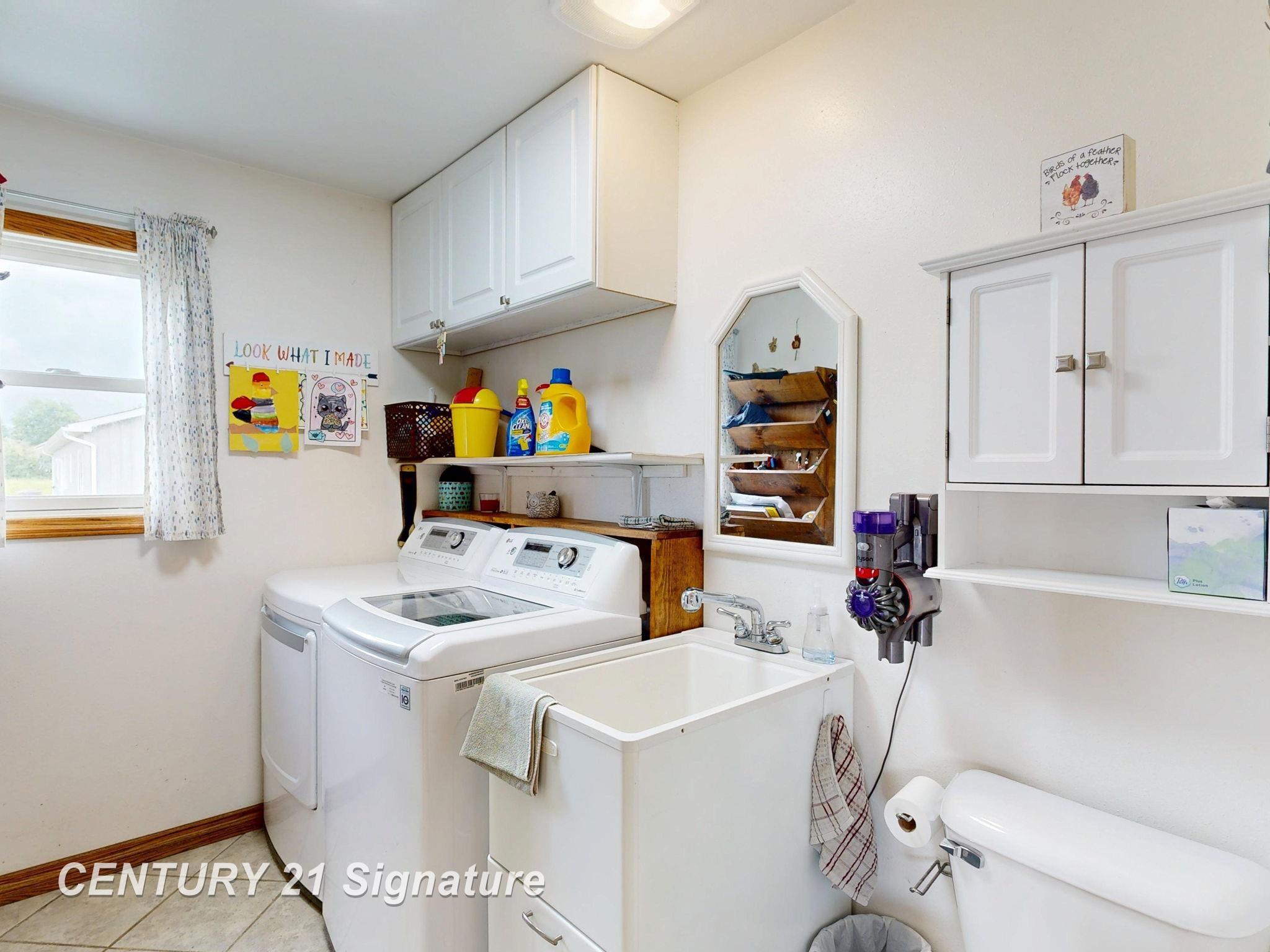 10386 Reid Road Swartz Creek, MI 48473 - Photo 20 of 52 50180174-704465f9-6c0b-4176-b331-47d714f3e28b.JPG