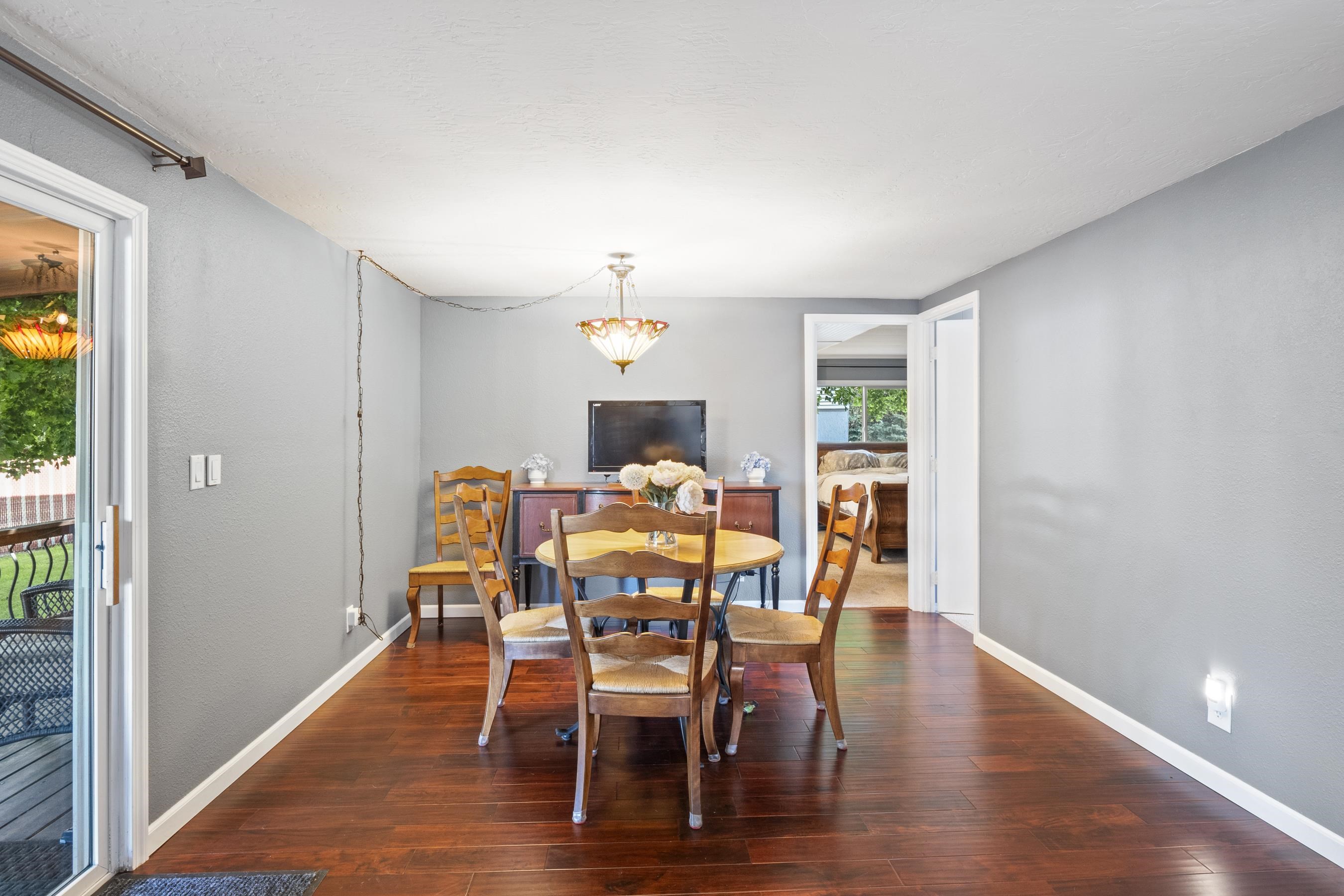 409 North Hodges Road Greenacres, WA 99016 - Photo 13 of 29 Gallery Image 13