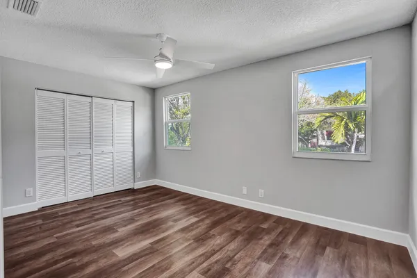 $4,000 | 9821 Northwest 5th Place, Plantation, FL 33324