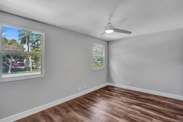 $4,000 | 9821 Northwest 5th Place, Plantation, FL 33324