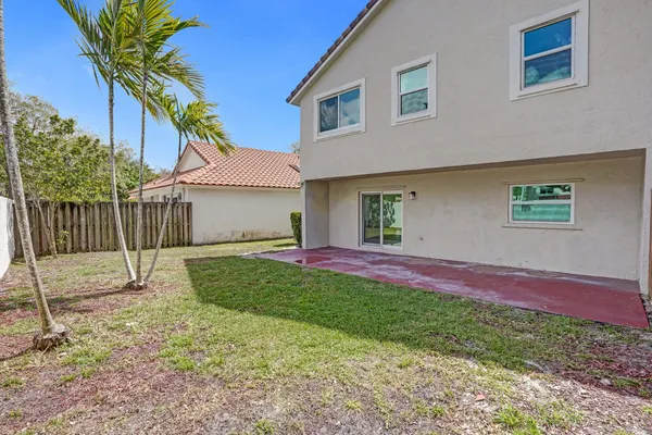 $4,000 | 9821 Northwest 5th Place, Plantation, FL 33324