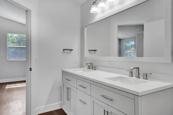 $4,000 | 9821 Northwest 5th Place, Plantation, FL 33324