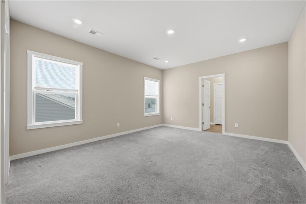 141 Deana Drive McKees Rocks, PA 15136 - Photo 15 of 35