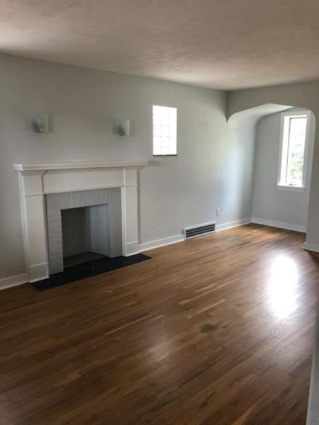 181 Hinkel Road Pittsburgh, PA 15229 - Photo 6 of 18 Gallery Image 6