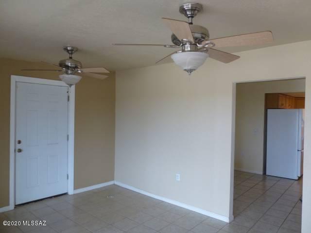 9702 East Golf Links Road Tucson, AZ 85730 - Photo 4 of 22