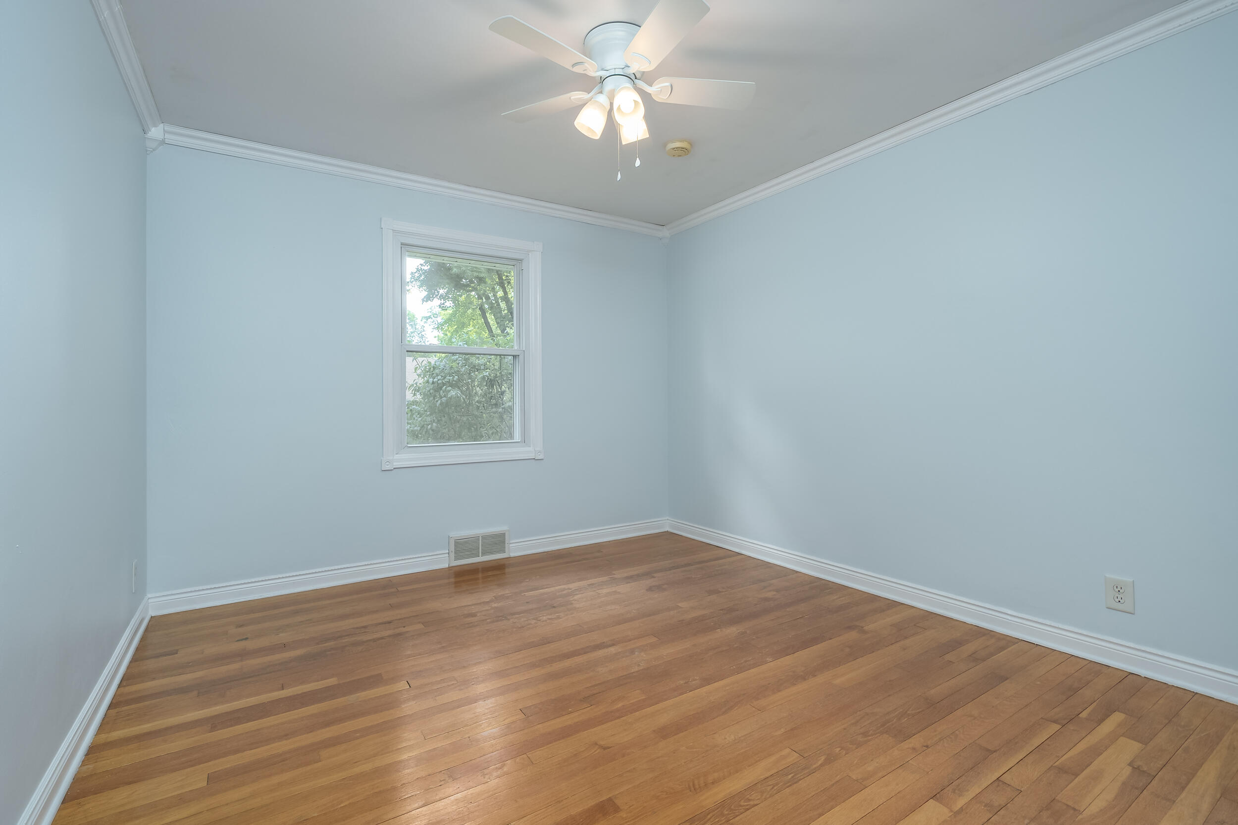 2525 Ferdon Road Kalamazoo, MI 49008 - Photo 15 of 31 Ferdon_Ave_2525_Kalamazoo_49008-18