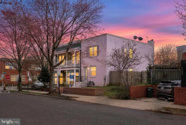 $928,000 | 1353 C Street Southeast, Washington, DC 20003