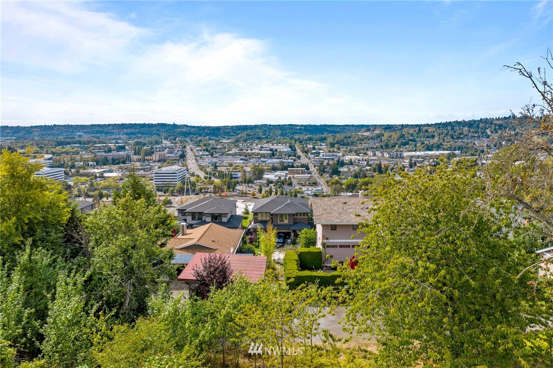 709 Renton Avenue South Renton, WA 98057 - Photo 8 of 13 an aerial view of multiple house