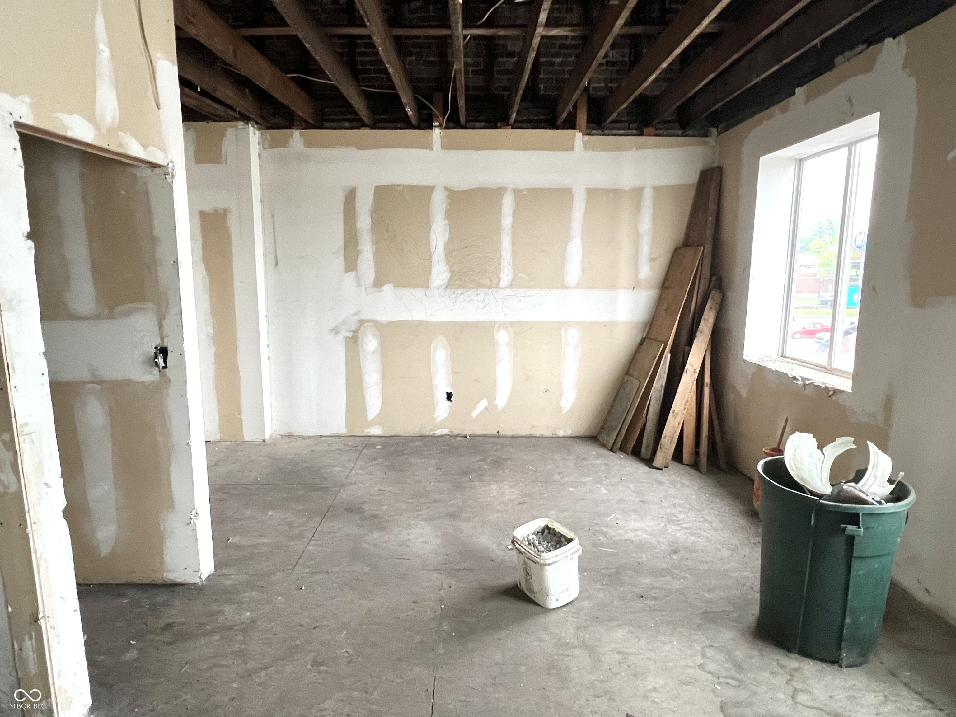 2615 West Michigan Street Indianapolis, IN 46222 - Photo 11 of 12