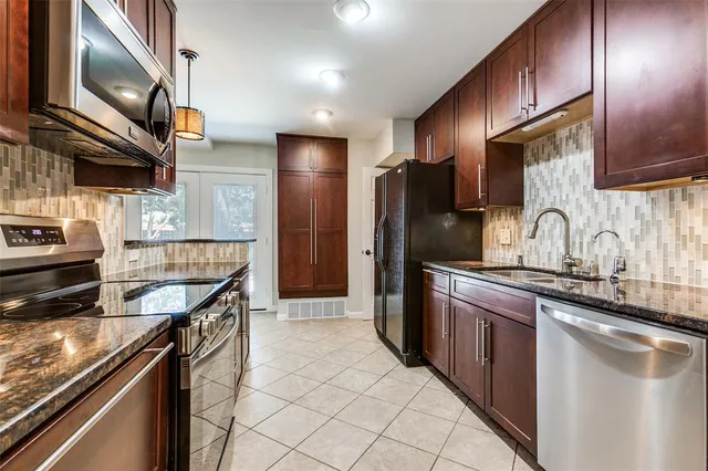 $435,000 | 822 Fontana Avenue, Richardson, TX 75080