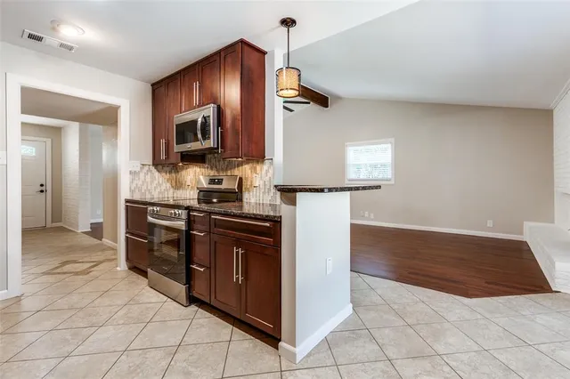 $435,000 | 822 Fontana Avenue, Richardson, TX 75080