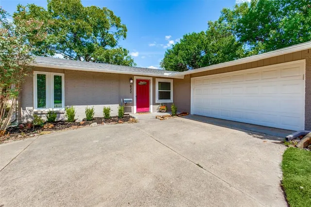 $435,000 | 822 Fontana Avenue, Richardson, TX 75080