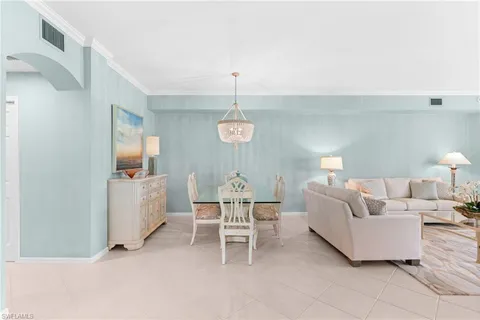 $730,000 | 1595 Winding Oaks Way, Unit 103, Naples, FL 34109