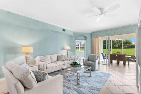 $730,000 | 1595 Winding Oaks Way, Unit 103, Naples, FL 34109