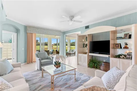 $730,000 | 1595 Winding Oaks Way, Unit 103, Naples, FL 34109