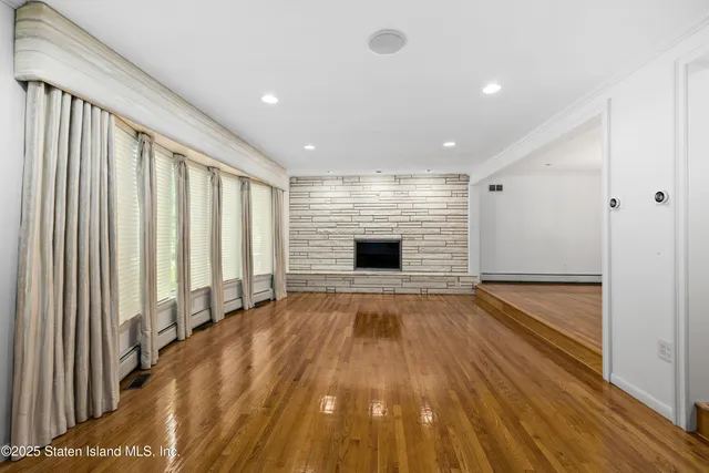 $1,850,000 | 14 Merrick Avenue | Todt Hill