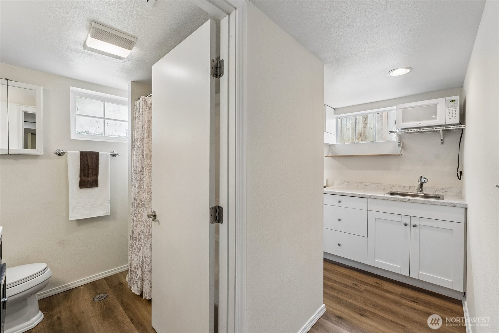 1911 13th Street Everett, WA 98201 - Photo 26 of 31