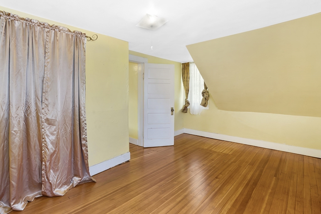 63 Edgewood Street Springfield, MA 01109 - Photo 19 of 29 Gallery Image 19
