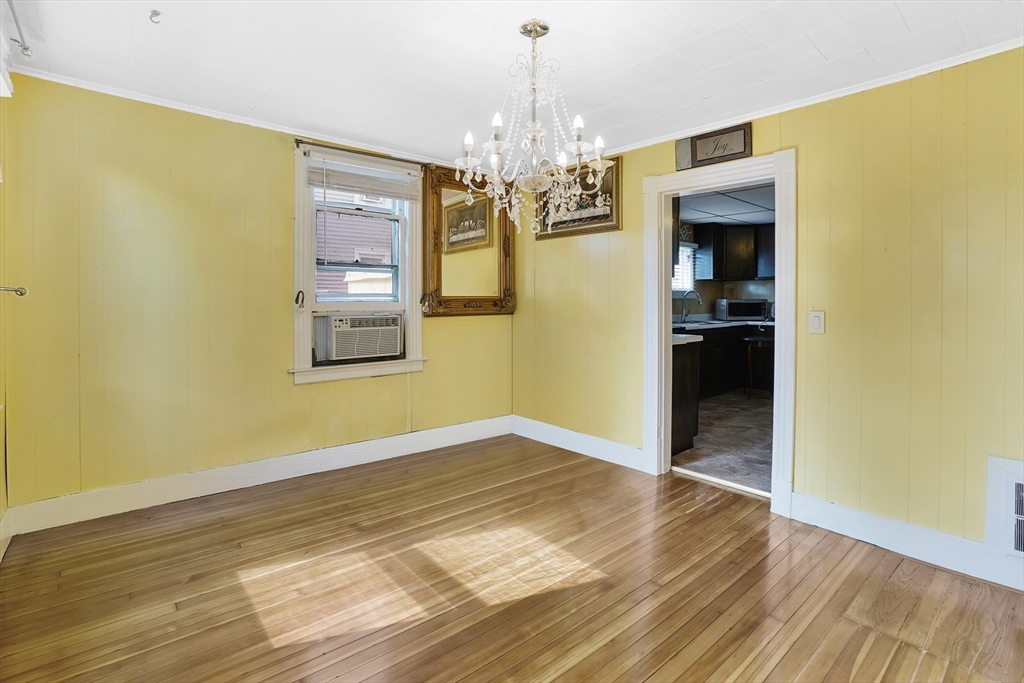 63 Edgewood Street Springfield, MA 01109 - Photo 6 of 29 Gallery Image 6