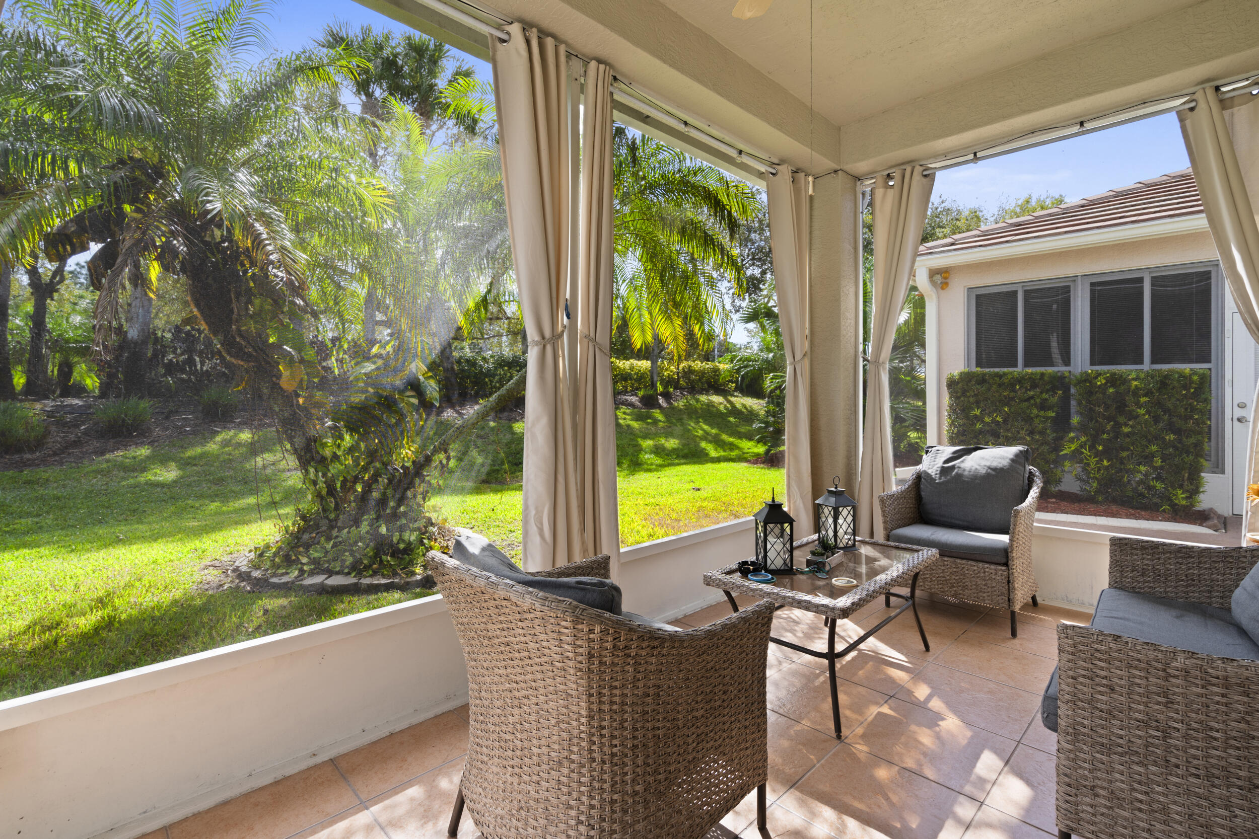 333 Southwest Coconut Key Way Port St. Lucie, FL 34986 - Photo 32 of 52 Patio - Screen-in back porch