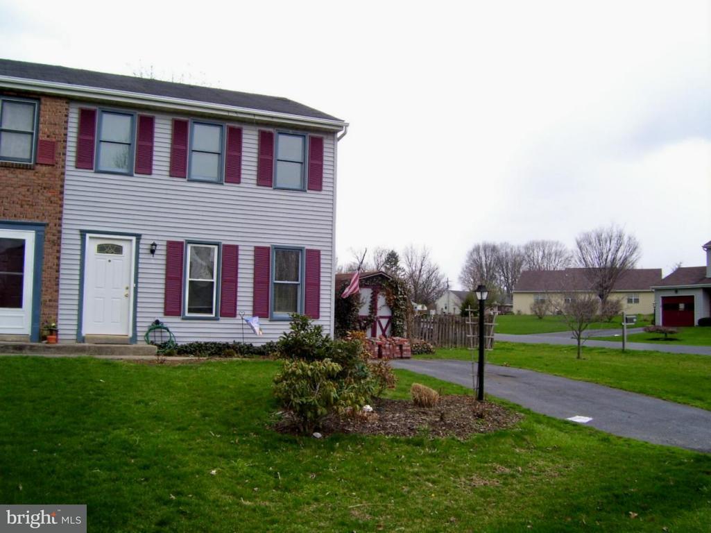 2 Windwood Place Lititz, PA 17543 - Photo 1 of 3 Gallery Image 1