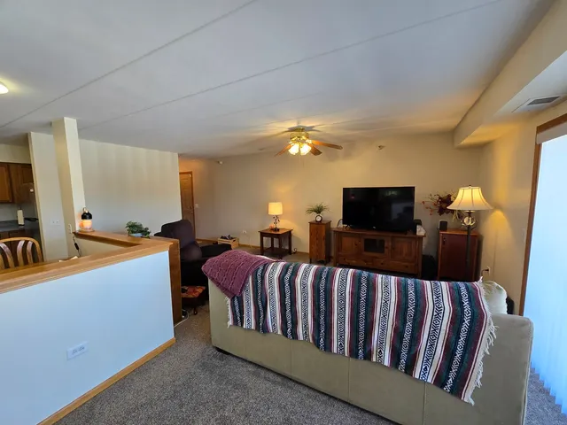 $249,900 | 1041 Ashley Court North, Unit 2D, Lockport, IL 60441