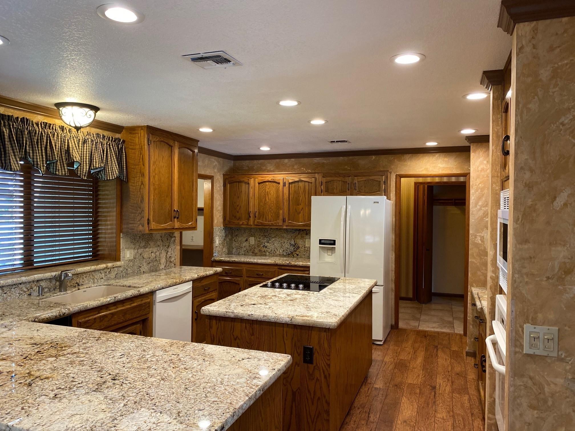 3109 Brent Road Redding, CA 96002 - Photo 6 of 29 Brent kitchen