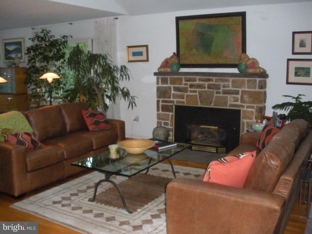 880 Dorsea Road Lancaster, PA 17601 - Photo 6 of 13 Gallery Image 6