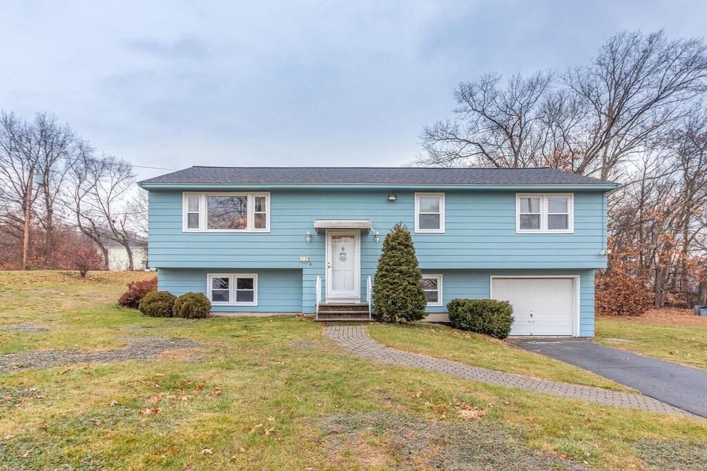 19 Grandview Road Haverhill, MA 01832 - Photo 1 of 19 Gallery Image 1