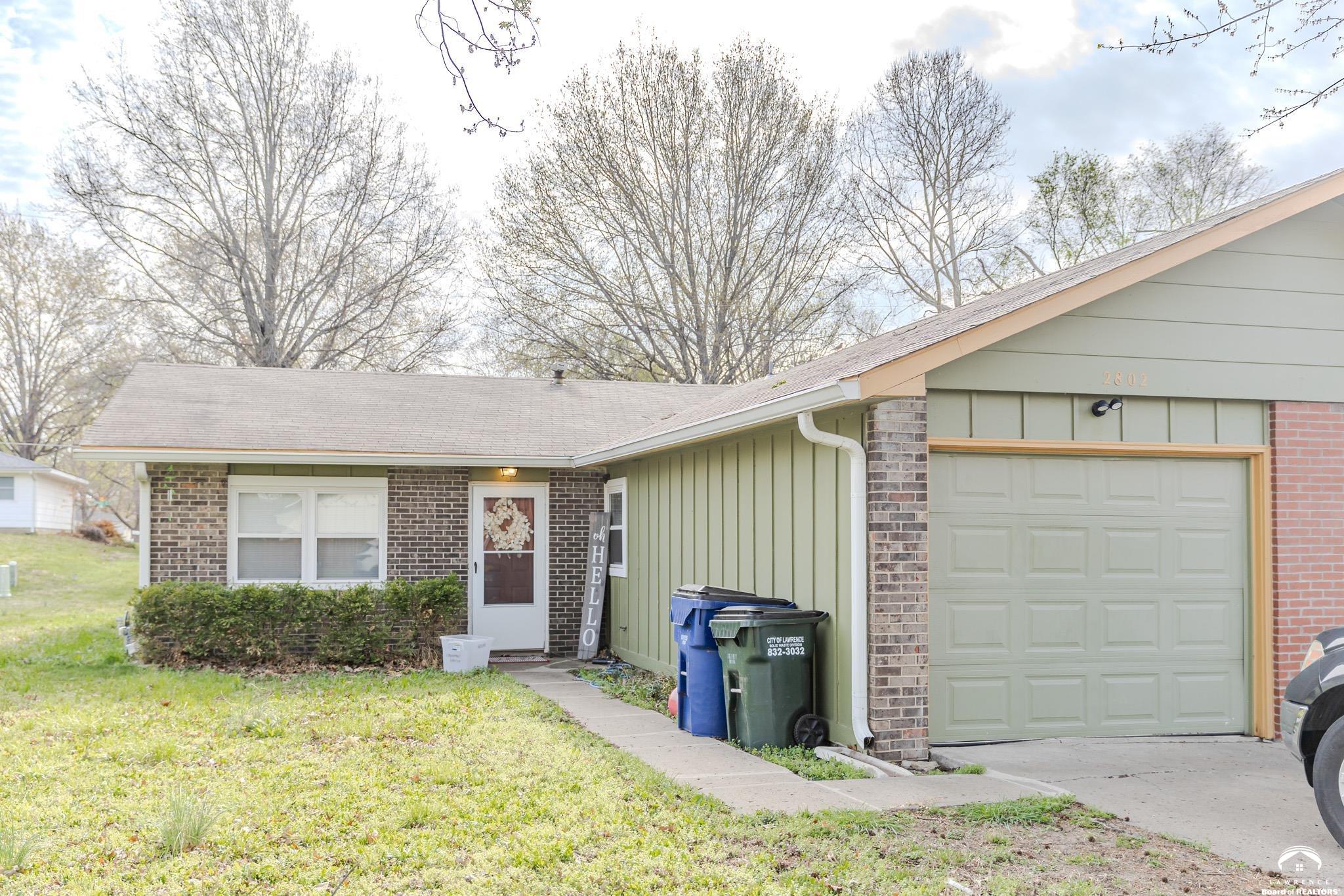 2802-2804 Ridge Court Lawrence, KS 66046 - Photo 2 of 10