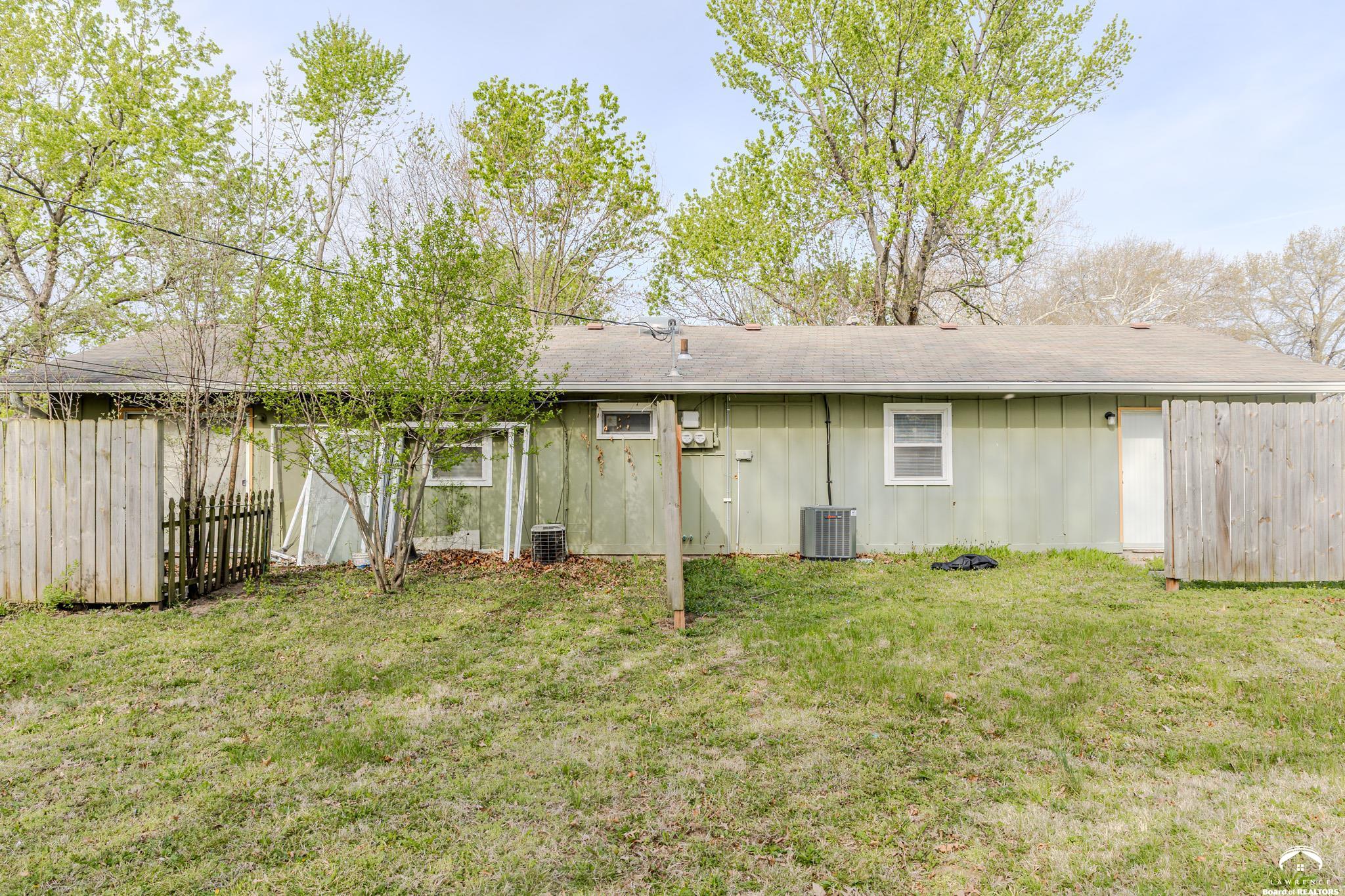 2802-2804 Ridge Court Lawrence, KS 66046 - Photo 10 of 10