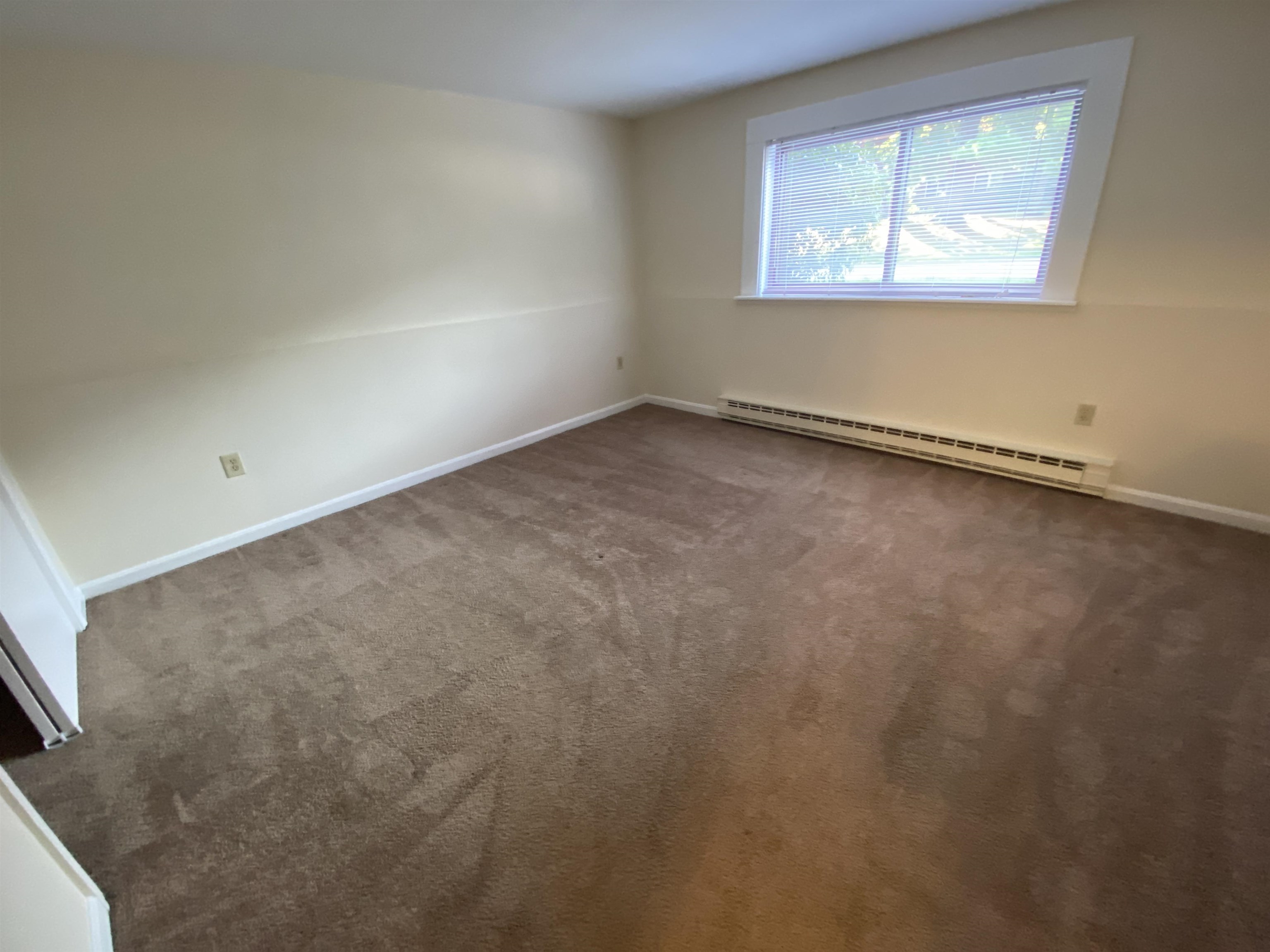 95 Powers Street, Unit 101 Milford, NH 03055 - Photo 23 of 44
