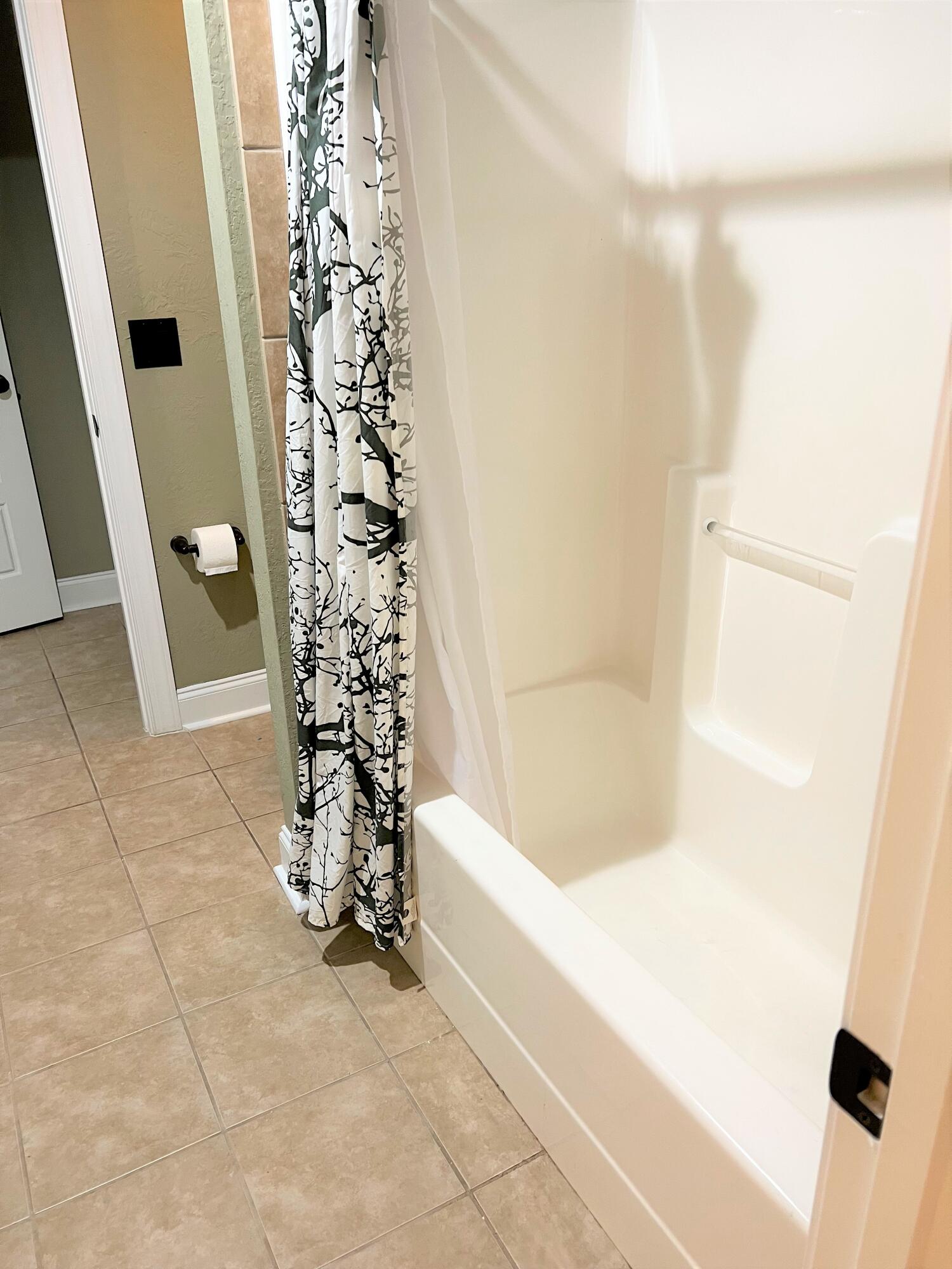 4220 Hardy Road Martinez, GA 30907 - Photo 23 of 35 R Hardy jack and jill bathroom1