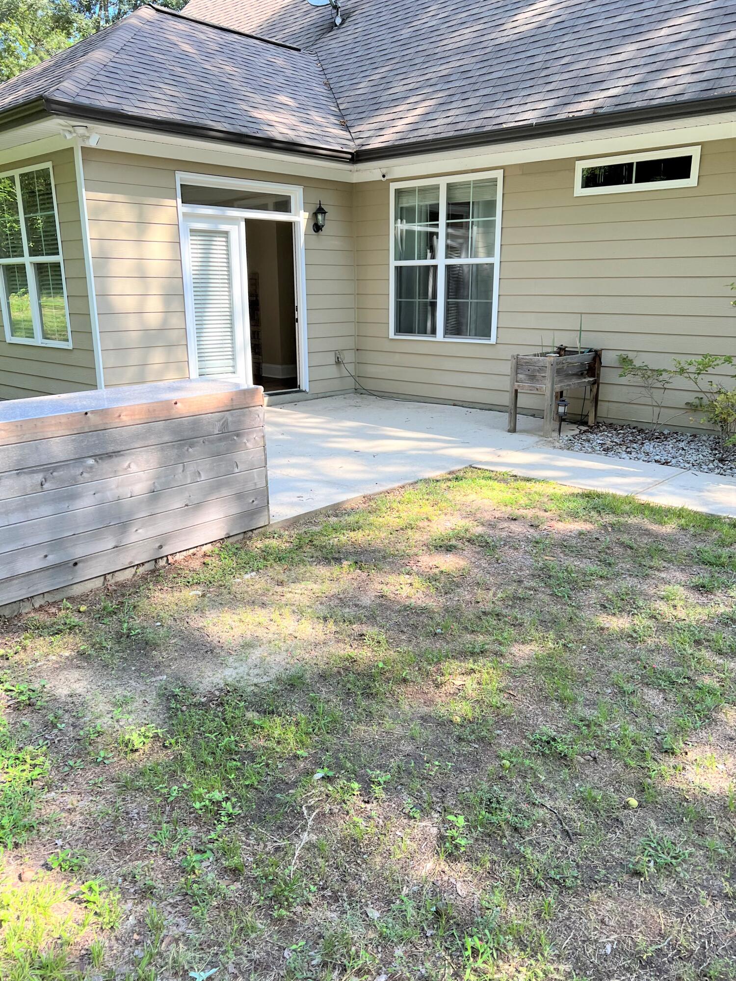 4220 Hardy Road Martinez, GA 30907 - Photo 28 of 35 R Hardy back patio