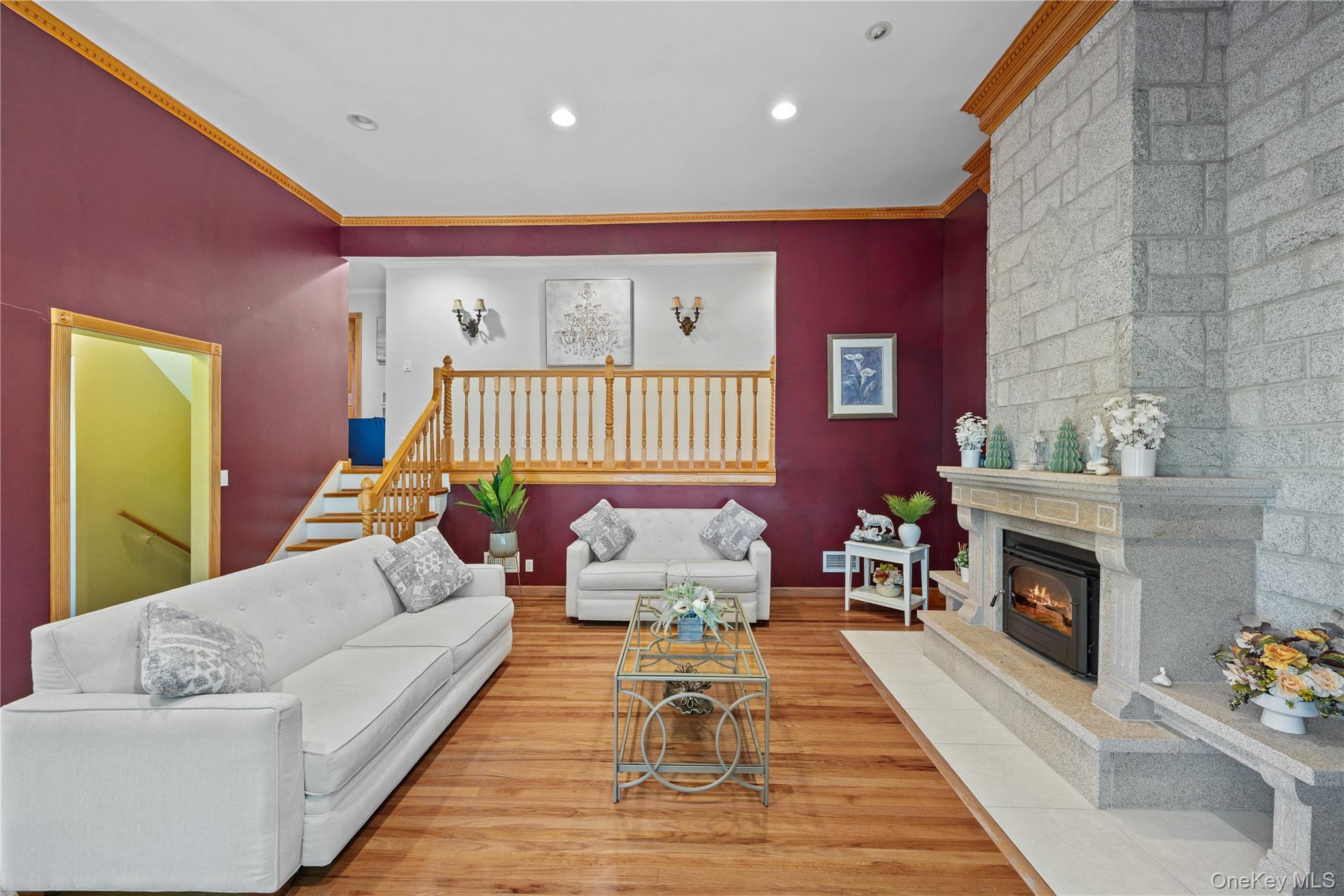 81 Avondale Road Yonkers, NY 10710 - Photo 5 of 48