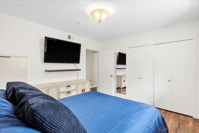 $2,750,000 | 7202 Via Capri, La Jolla, CA 92037