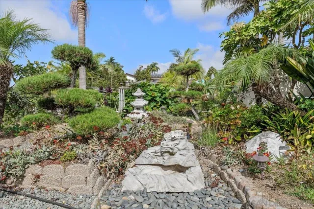 $2,750,000 | 7202 Via Capri, La Jolla, CA 92037