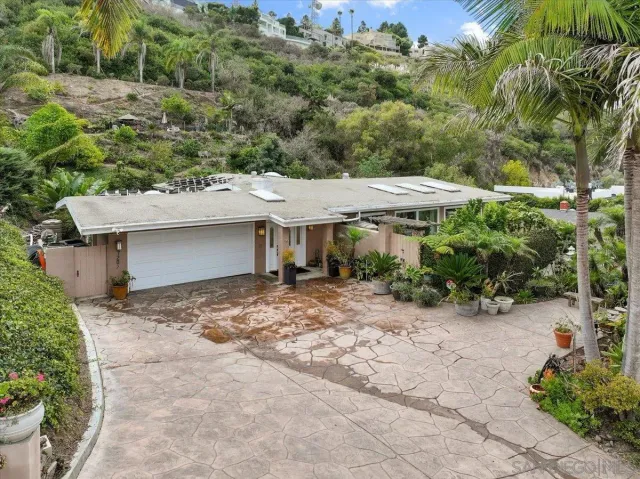 $2,750,000 | 7202 Via Capri, La Jolla, CA 92037