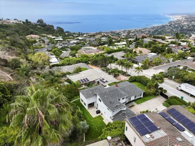 $2,750,000 | 7202 Via Capri, La Jolla, CA 92037