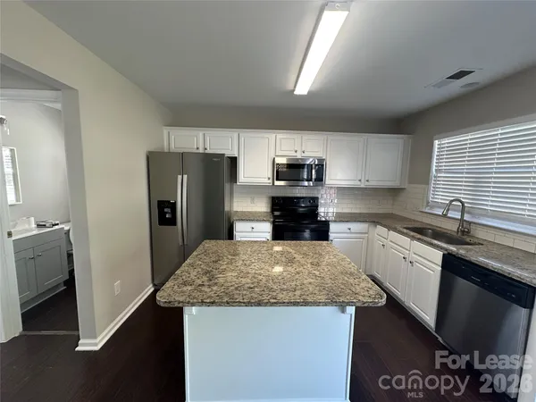 $2,500 | 6816 Southbrook Drive, Charlotte, NC 28277