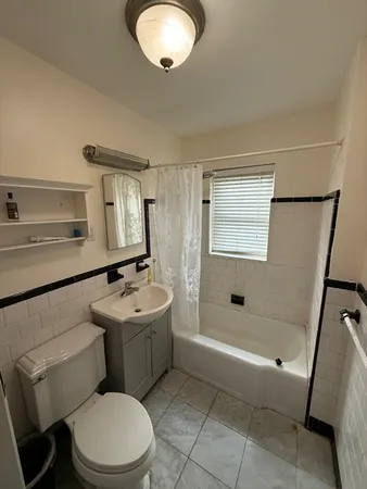 $2,300 | 78 Boylston Street, Unit 4, Newton, MA 02467