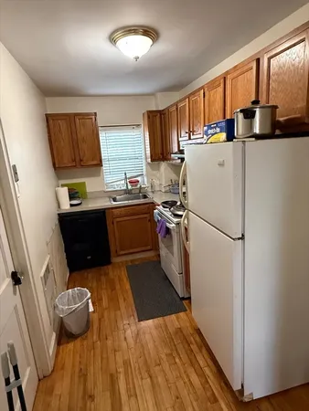 $2,300 | 78 Boylston Street, Unit 4, Newton, MA 02467