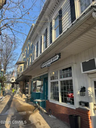 $2,500 | 429 Market Street, Unit 429 5, Lewisburg, PA 17837