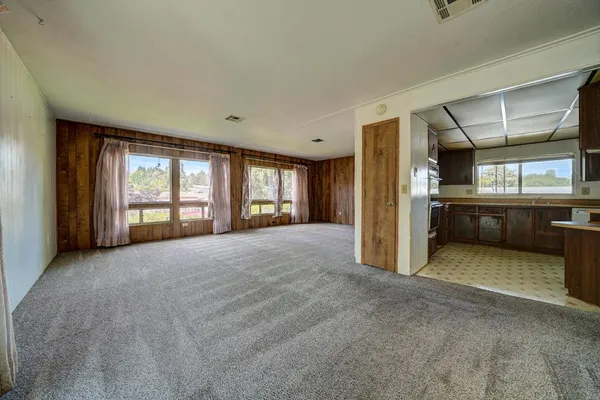 a view of empty room