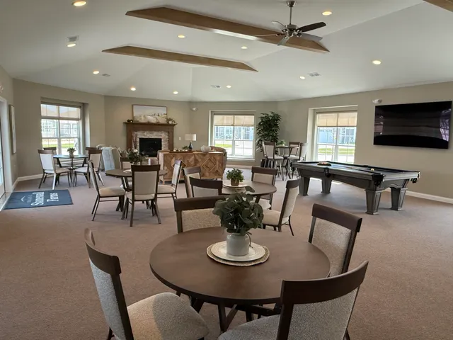 $659,999 | 847 North Verona Circle, Unit 5, Grafton, WI 53024