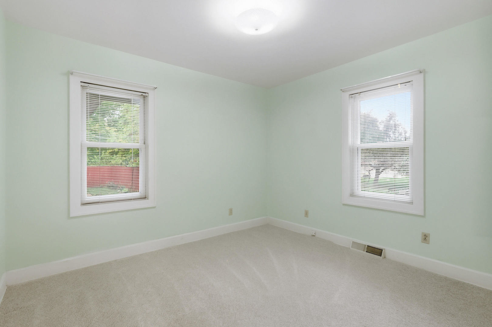 2534 30th Street Rock Island, IL 61201 - Photo 17 of 32