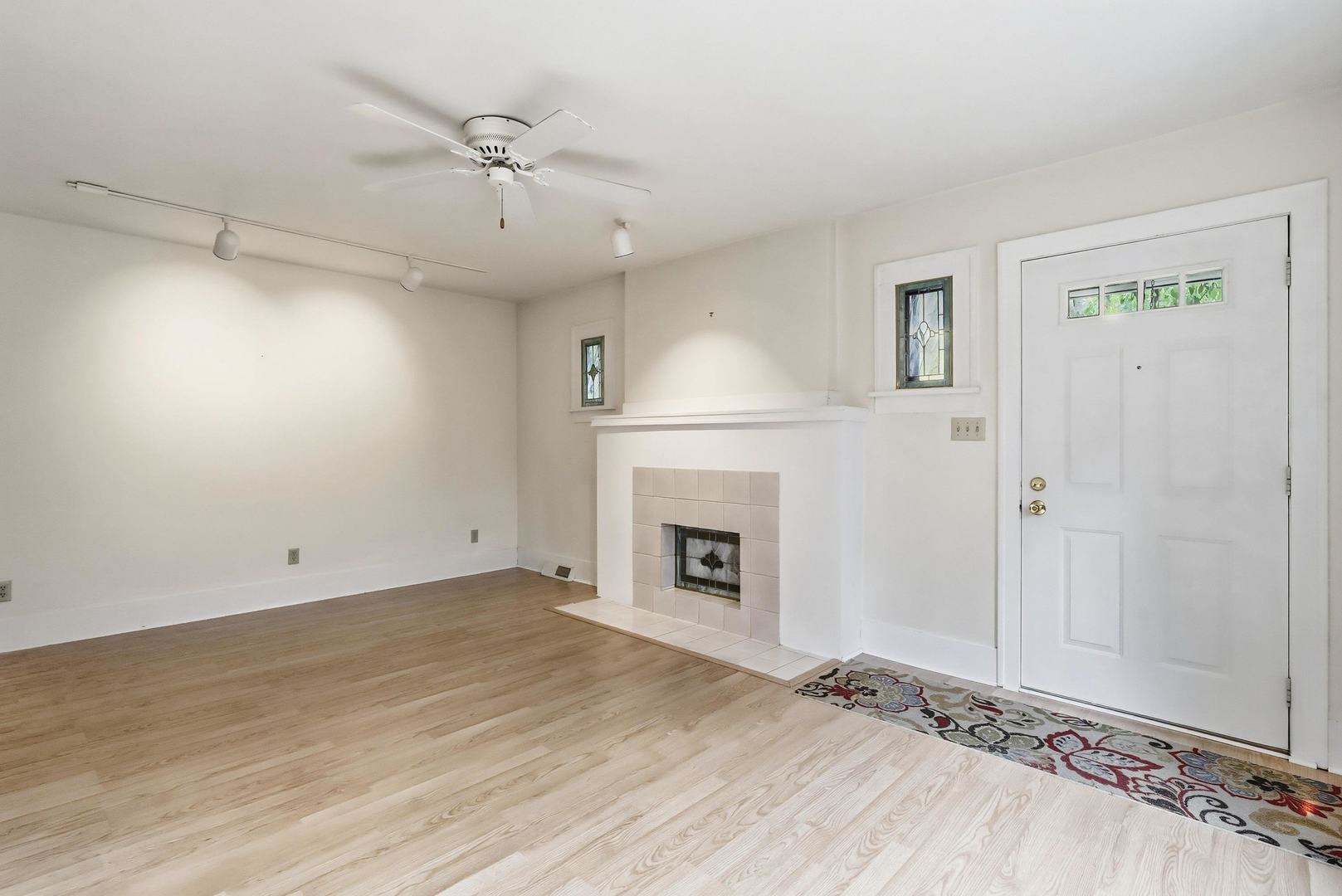 2534 30th Street Rock Island, IL 61201 - Photo 4 of 32