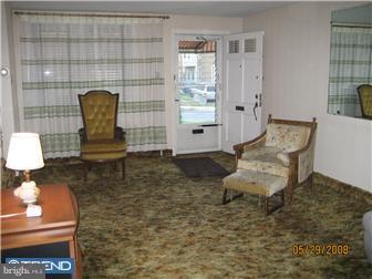 1040 Springfield Road Collingdale, PA 19023 - Photo 4 of 12