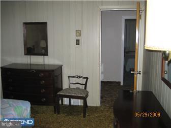 1040 Springfield Road Collingdale, PA 19023 - Photo 8 of 12